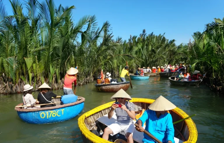Tra Nhieu village and Kim Bong eco tour near Hoi An Vietnam